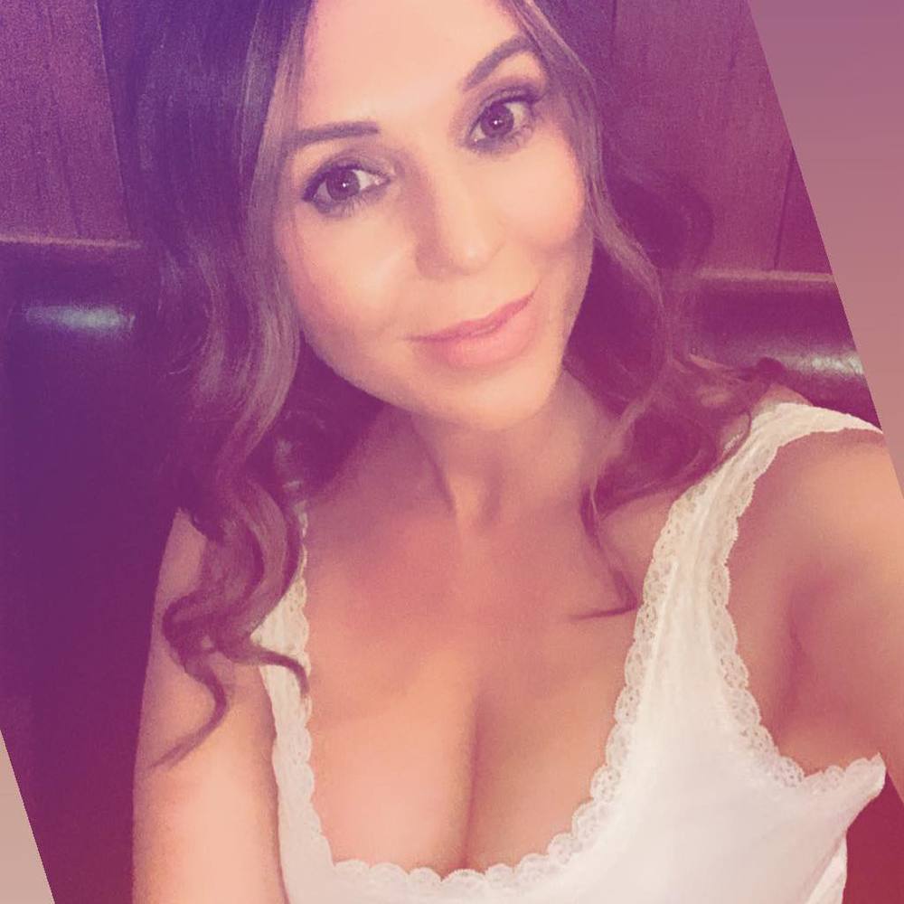 Meet your Posher, Ellisha